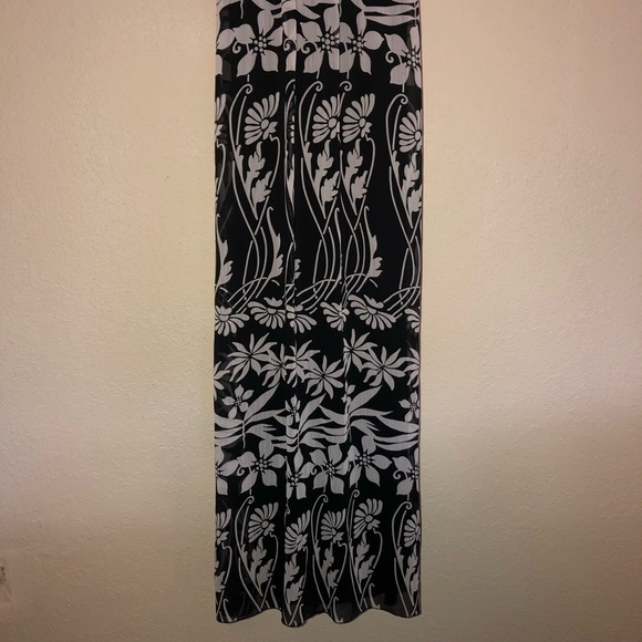 Halter Maxi Dress - Picture 5 of 6